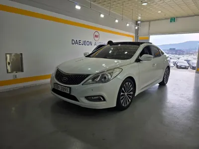 Hyundai Grandeur 2014, 270912 км, за 4000000 KRW