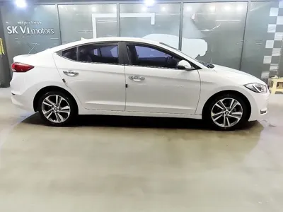 Hyundai Avante 2016, 67238 км, за 7800000 KRW - фото 3