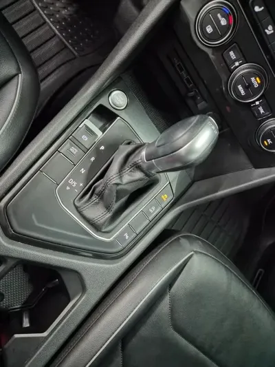 Volkswagen Tiguan 2018, 94737 км, за 17800000 KRW - фото 9