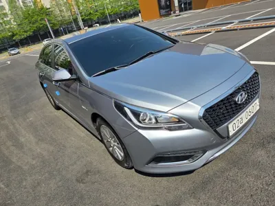 Hyundai Sonata 2016, 115293 км, за 8490000 KRW