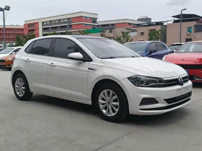 Volkswagen Polo 2021, 86000 км, за 56000 CNY