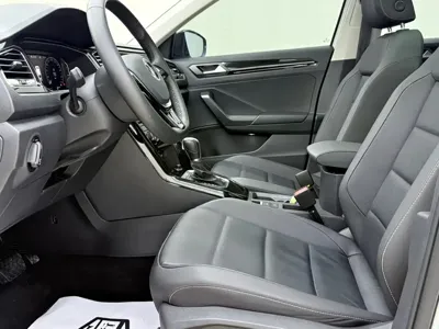 Volkswagen T-Roc 2022, 19000 км, за 117800 CNY - фото 12