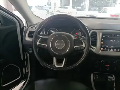 Jeep Compass 2018, 98300 км, за 35100 CNY - фото 11