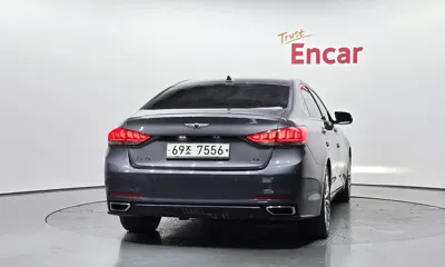 Hyundai Genesis 2016, 63798 км, за 17890000 KRW