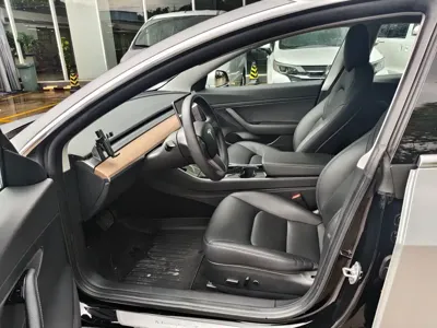 Tesla Model 3 2020, 29000 км, за 109800 CNY - фото 9