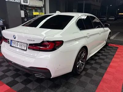 BMW 5-Series 2023, 75500 км, за 29981.26 USD
