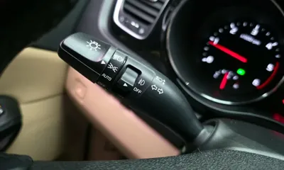 Kia Canival 2017, 103006 км, за 12500000 KRW - фото 16
