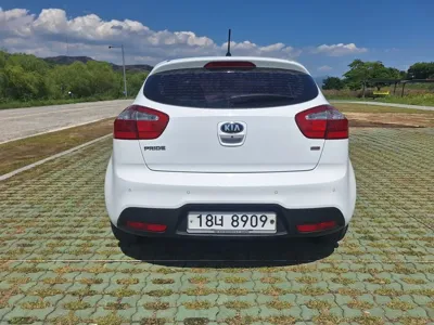 Kia Pride 2013, 100477 км, за 3900000 KRW - фото 8
