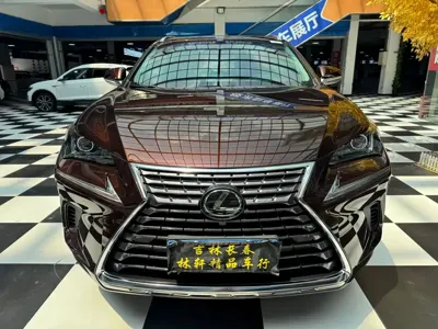 Lexus NX 2018, 34000 км, за 149800 CNY