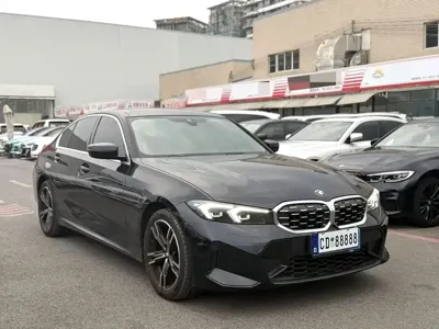 BMW 3 Series 2024, 20000 км, за 149400 CNY