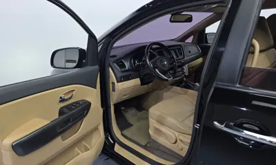 Kia Canival 2018, 129048 км, за 9500000 KRW - фото 10