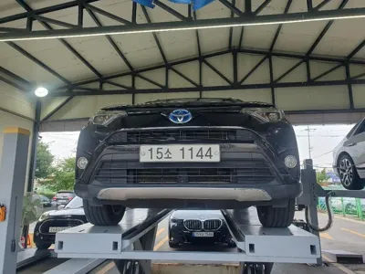Toyota RAV4 · 2017 год