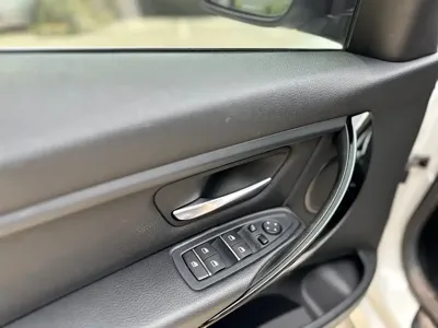 BMW 3 Series 2017, 84000 км, за 79800 CNY - фото 7