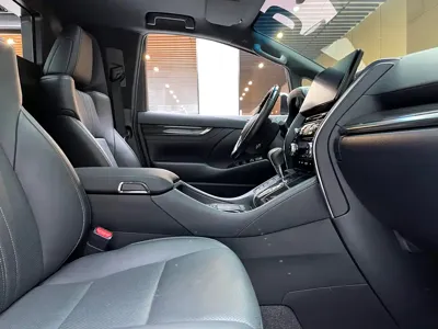 Lexus LM 2020, 49000 км, за 728000 CNY