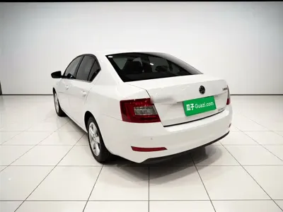 Skoda Octavia 2014, 26800 км, за 21700 CNY