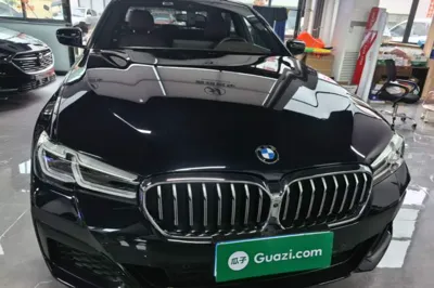 BMW 5 Series 2023, 37600 км, за 260967.24 CNY
