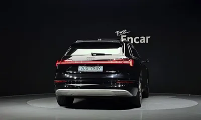 Audi e-tron 2020, 143747 км, за 38000000 KRW