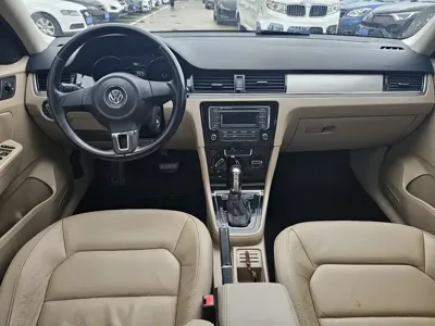 Volkswagen Bora 2014, 80000 км, за 21500 CNY - фото 7