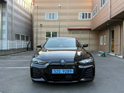BMW i4 2024, 59500 км, за 49800000 KRW