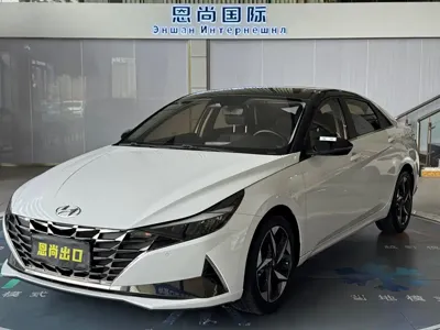 Hyundai Elantra · 2022 год