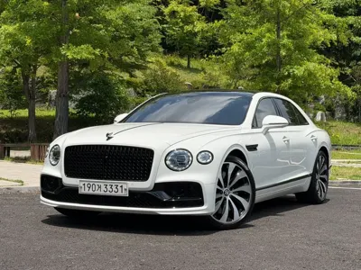 Bentley Flying Spur · 2023 год