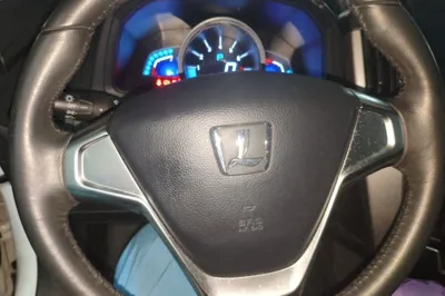Luxgen U6 SUV 2014, 74900 км, за 21291.24 CNY - фото 10