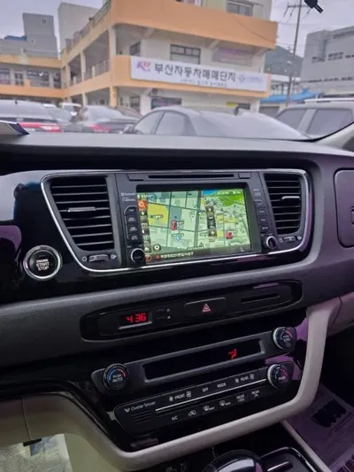 Kia Canival 2016, 113863 км, за 12900000 KRW - фото 18