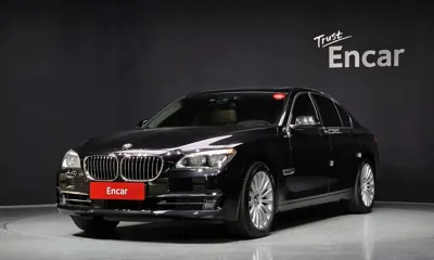 BMW 7-Series · 2014 год