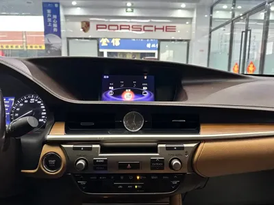 Lexus ES 2018, 132000 км, за 99000 CNY - фото 14