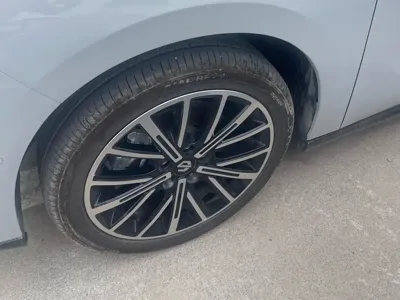 Leapmotor 零跑B01 2025, 28000 км, за 69800 CNY