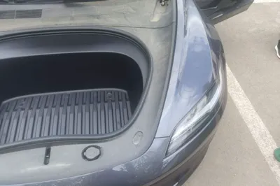 Tesla Model 3 2025, 16200 км, за 201722.94 CNY - фото 17