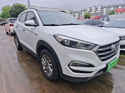 Hyundai Tucson 2017, 118100 км, за 33800 CNY