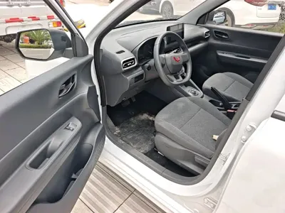 Wuling Hongguang EV 2025, 200 км, за 50800 CNY - фото 16