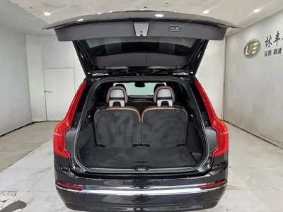 Volvo XC90 2023, 29500 км, за 321800 CNY - фото 30