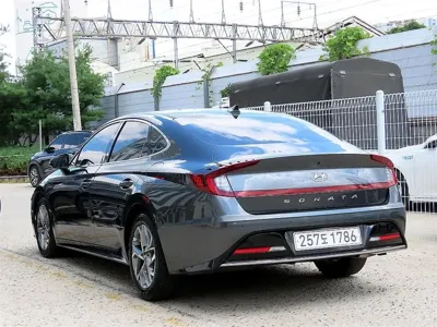 Hyundai Sonata 2022, 75699 км, за 25990000 KRW