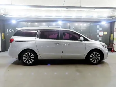 Kia Canival 2015, 176134 км, за 6600000 KRW