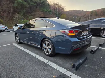 Hyundai Sonata 2016, 192726 км, за 7490000 KRW