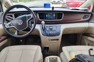 Buick GL8 2018, 56700 км, за 87905.92 CNY - фото 10