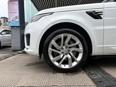 Land Rover Sport 2019, 125000 км, за 315000 CNY