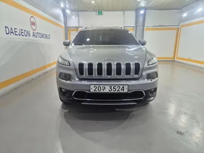 Jeep Cherokee · 2015 год