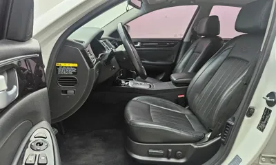 Hyundai Genesis 2014, 132172 км, за 3900000 KRW - фото 10