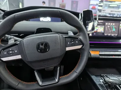Changan UNI-V 2024, 12000 км, за 67000 CNY - фото 6
