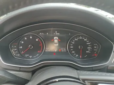 Audi A4L 2017, 157500 км, за 71000 CNY - фото 12