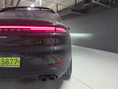 Porsche Cayenne · 2025 год