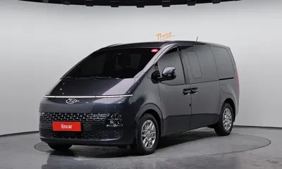 Hyundai Staria · 2023 год