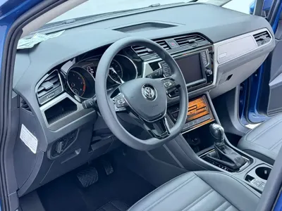 Volkswagen Touran 2023, 35000 км, за 103800 CNY - фото 6
