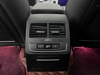 Audi A4L 2021, 70000 км, за 128800 CNY - фото 18