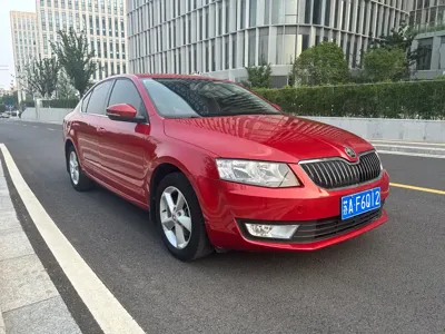 Skoda Octavia 2015, 150000 км, за 22500 CNY