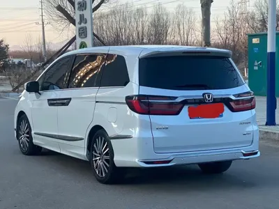 Honda Elysion 2025, 20000 км, за 198800 CNY