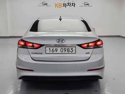 Hyundai Avante 2016, 140023 км, за 6990000 KRW
